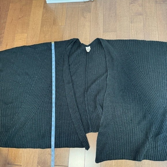 ❄️ Akemi + Kin Black Knit Open Sweater - Picture 6 of 6